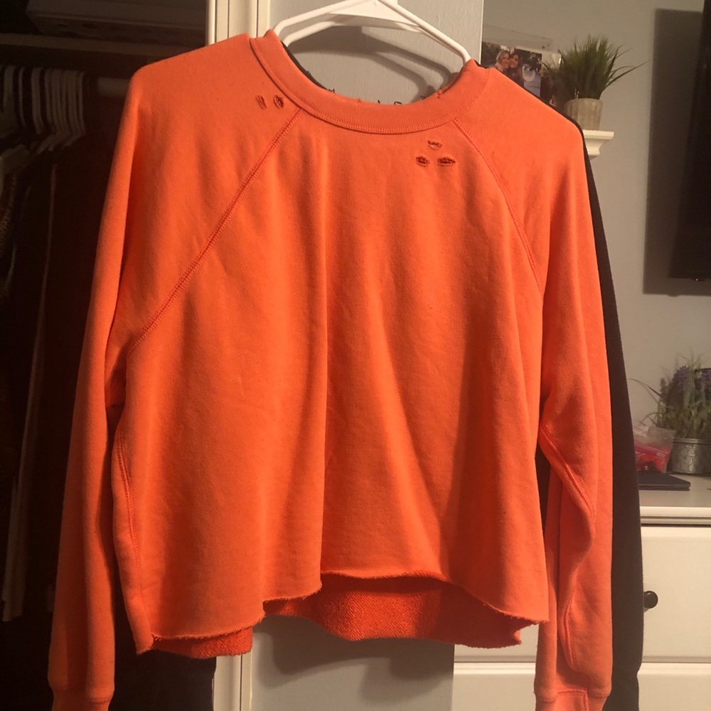 Cropped distressed crewneck